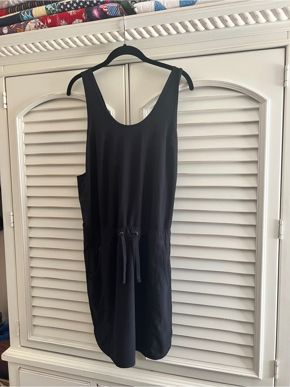 Patagonia Black Sleeveless Drawstring athletic mini dress